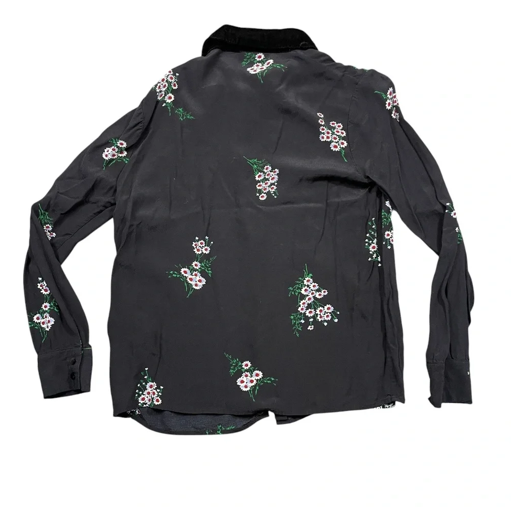 Idano 3 Floral Button Down Blouse Black Velour Collar‎ Covered Buttons